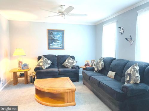 26 Tattersall Dr, West Deptford NJ 08051-1712 exterior