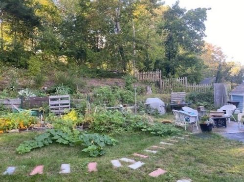 251 Sandwich St, Plymouth MA 02360-2132 exterior