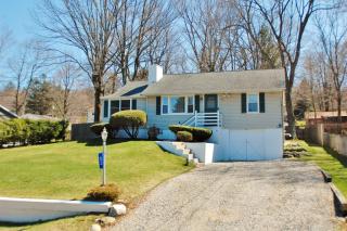 53 Lakeside Ave, Hardyston, NJ 07460-1107