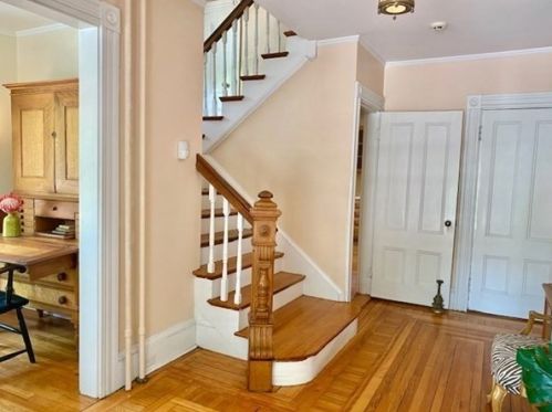 10 Hyde St, Newton MA 02461-1203 exterior