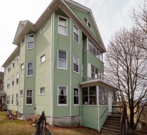 50 Harlem St, Worcester, MA 01610-2148