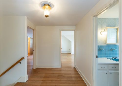 27 Huettner Rd, Falmouth MA 02543-1508 exterior