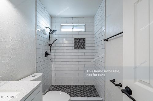 18824 30th St, Phoenix AZ  85050-3412 exterior