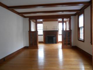 3 Hunnewell Cir, Newton MA  02458-2218 exterior