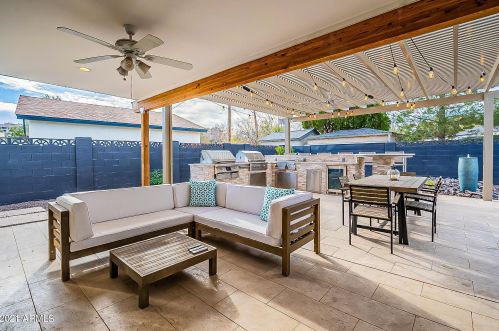 5136 2nd St, Phoenix AZ 85086-3406 exterior