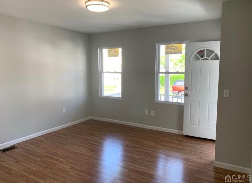 30 Emerson St, Carteret NJ  07008-2522 exterior