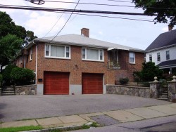 133 Pearl St, Newton, MA 02458-1443