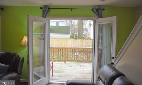 1313 Juniper St, Shady Side MD 20764-9222 exterior