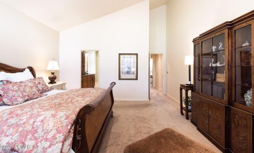 2457 Fairway Vlg Dr, Park City UT 84060-7023 exterior