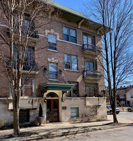 1483 Saint James Ct, Louisville KY  40208-2145 exterior