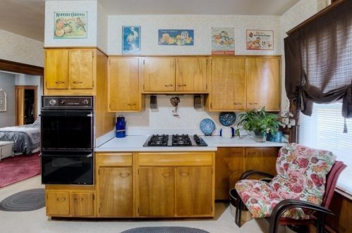 101 Greenwood St, Worcester MA 01607-1504 exterior