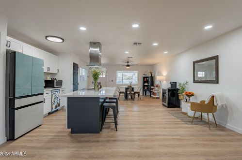 3320 Claire Dr, Phoenix AZ 85032-4933 exterior