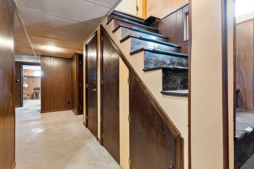 37 Spruce St, Milton MA 02186-4633 exterior