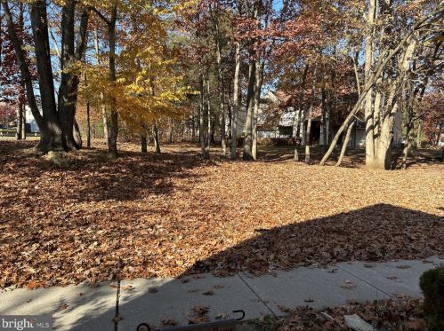 1422 Tristram Cir, West Deptford NJ 08051-2265 exterior