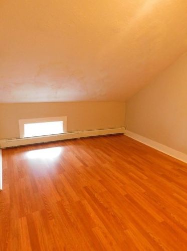 951 Rodman St, Fall River MA  02721-3947 exterior