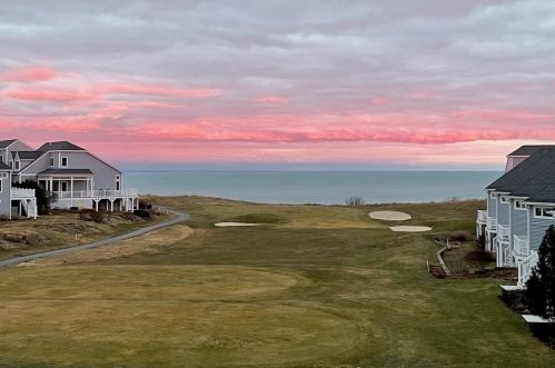 8 Sea Cliff Dr, Plymouth, MA 02360-1492