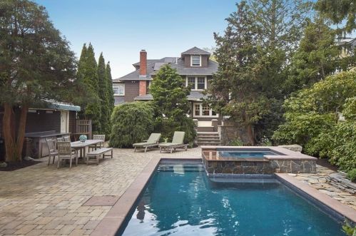 100 Warren St, Needham, MA 02492-3116