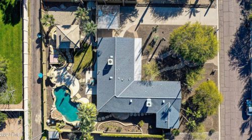 5301 43rd Pl, Phoenix AZ  85018-1673 exterior