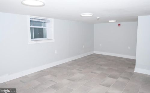 1815 20 St, Philadelphia PA 19145-2048 exterior