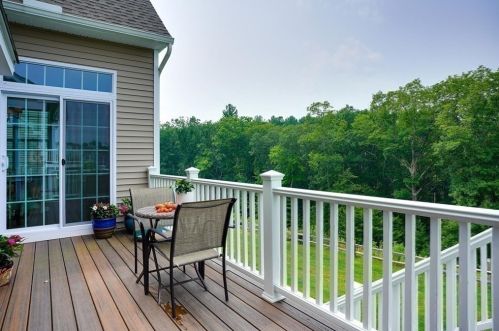 49 Pinetree Dr, Methuen MA 01844-1268 exterior