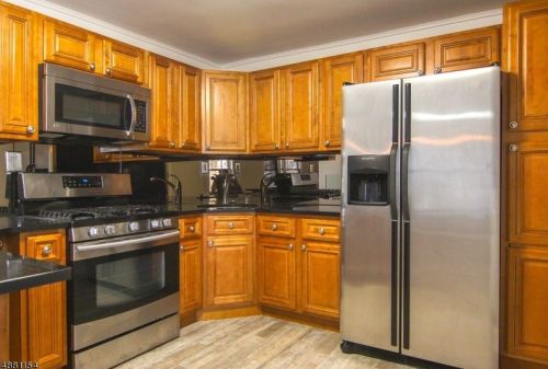 160 Union Ave, Belleville NJ  07109-2067 exterior