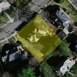 21 Gralynn Rd, Newton MA  02459-1310 aerial view