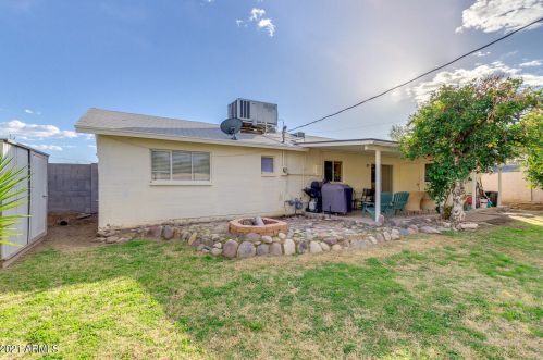 410 El Camino Dr, Phoenix AZ 85051-9122 exterior