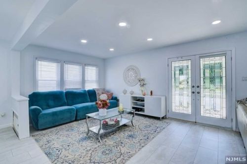 328 Joralemon St, Belleville NJ  07109-2167 exterior