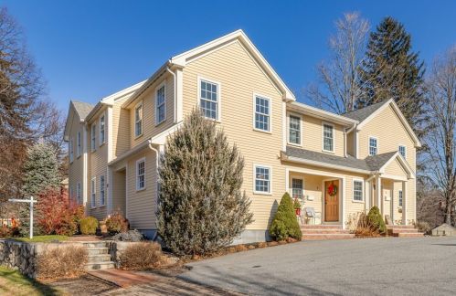 59 Main St, Topsfield, MA 01983-1822