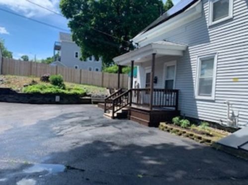 57 Oakland Ave, Methuen MA 01844-3673 exterior