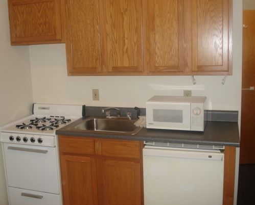 514 St, Quincy MA 02169-6856 exterior