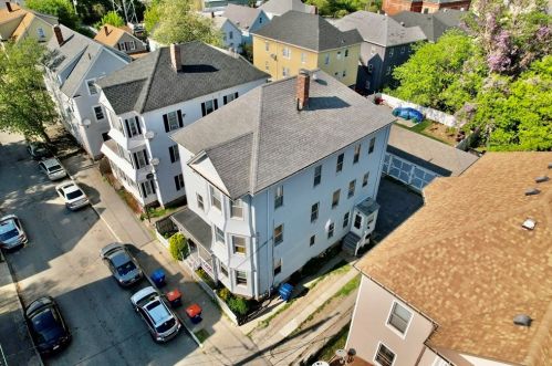 492 Summer St, New Bedford MA 02740-5626 exterior