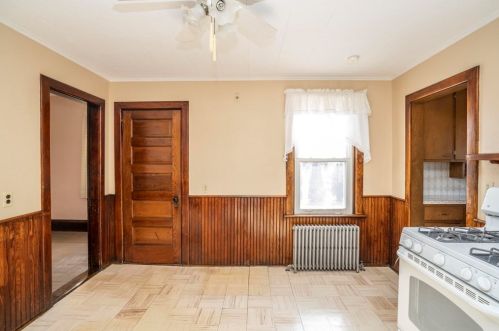 50 Caswell St, Taunton MA 02718-1120 exterior