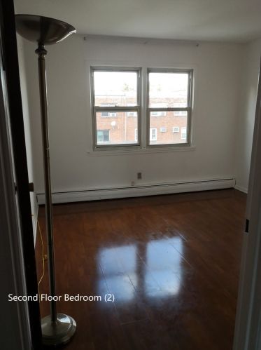 110 Sussex St, East Newark NJ 07029-2121 exterior