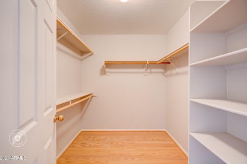 2715 Beautiful Ln, Phoenix AZ 85042-7073 exterior