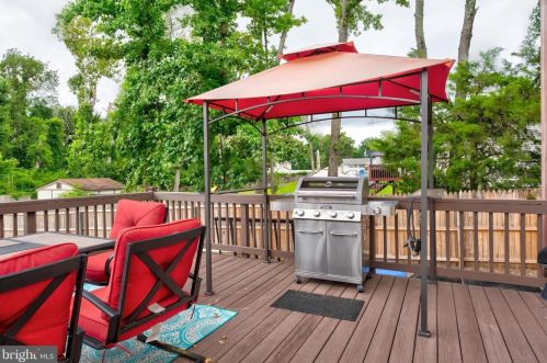 833 Boundary Rd, West Deptford NJ 08096-3614 exterior