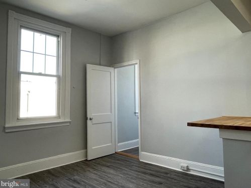 1815 20 St, Philadelphia PA 19145-2048 exterior