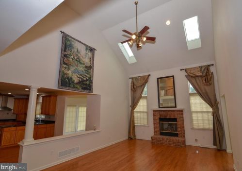 8 Landview Ln, Columbus NJ 08022-2260 exterior