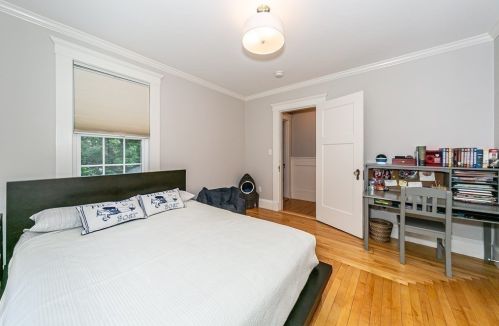 1058 Highland Ave, Needham MA 02494-1128 exterior