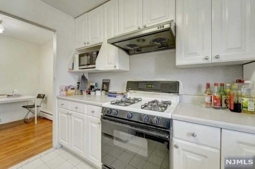 118 Sussex St, East Newark NJ 07029-2122 exterior