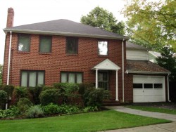 31 Amherst Rd, Newton, MA 02468-2301