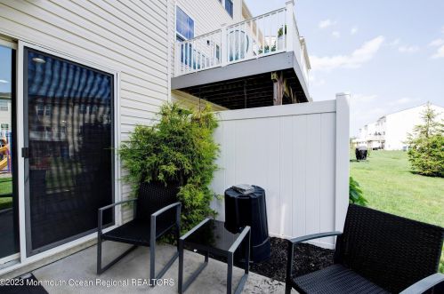 141 Kyle Dr, Tinton Falls NJ 07712-7536 exterior