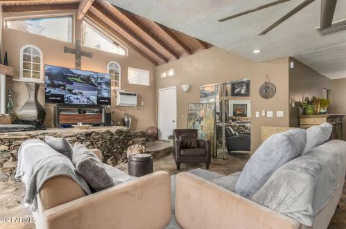 1036 Butler Dr, Phoenix AZ 85051-4742 exterior