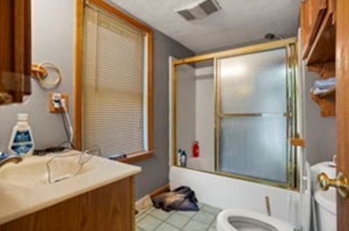 6 Carlstad St, Worcester MA 01607-1508 exterior