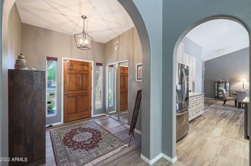 18824 41st St, Phoenix, AZ 85050-3757