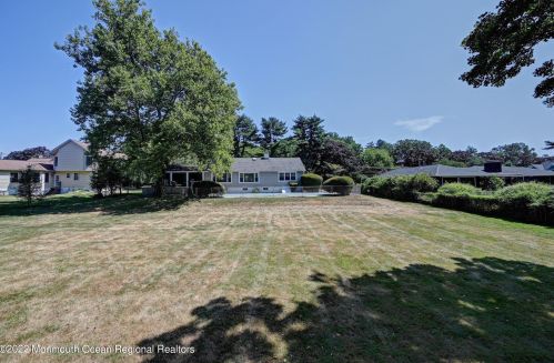 29 Vista Dr, Little Silver NJ  07739-1611 exterior