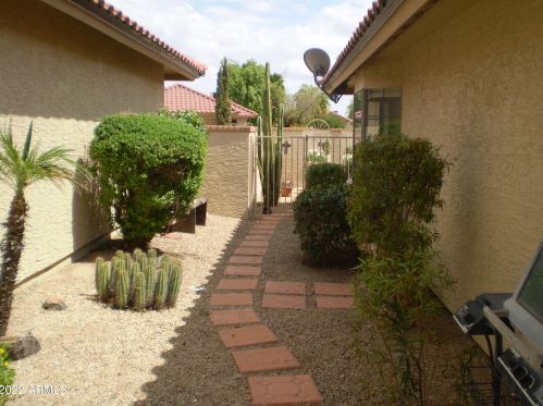 13028 45th St, Phoenix AZ 85032-4276 exterior