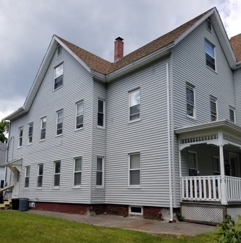 60 Florence St, Worcester, MA 01610-1240