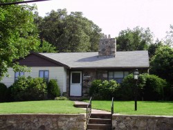 400 Winchester St, Newton, MA 02461-2009