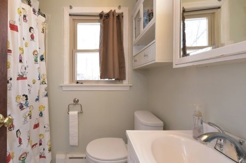 17 Brookline St, Worcester MA 01603-1508 exterior